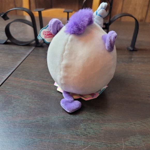 Squeezamals Wave 1 Unicorn Plush Figure - Picture 10 of 13